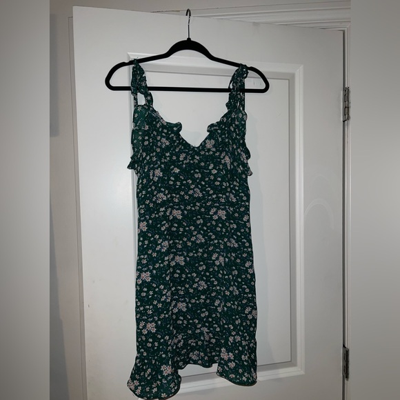 Green Floral Mini Dress - Picture 1 of 6